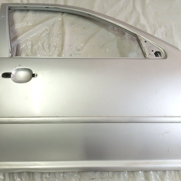 Porta Dianteira Lado Direito Volkswagen Golf  2002 Prateado