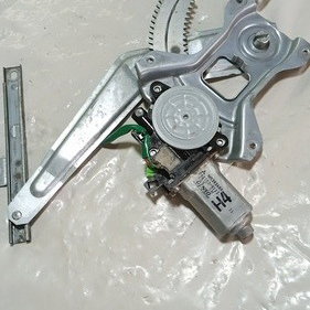 Máquina Vidro Traseira Lado Direito Mitsub. Pajero Tr4 2010
