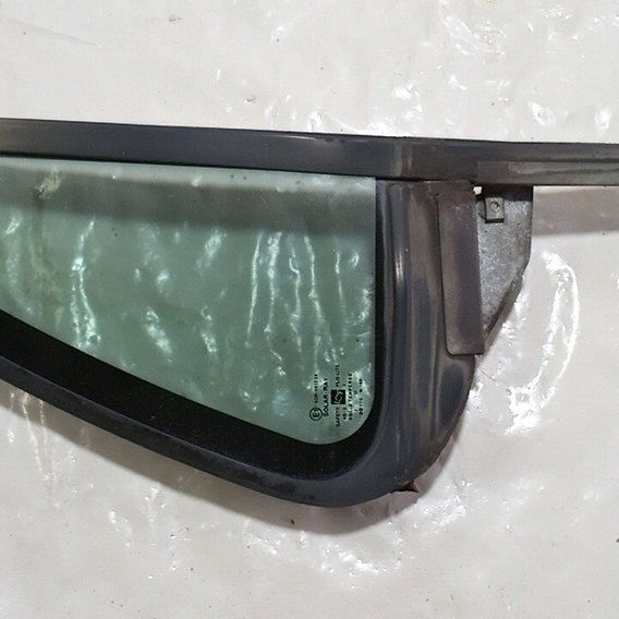Vidro Fixo Porta Lado Direito Traseiro Gm Blazer 1997