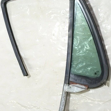 Vidro Fixo Porta Lado Direito Traseiro Gm Blazer 1997