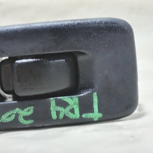 Botão Vidro Elétrico Traseiro Mitsubishi Pajero Tr4