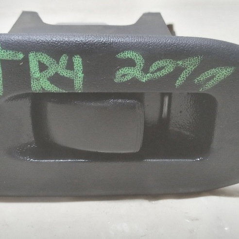 Botão Vidro Elétrico Traseiro Mitsubishi Pajero Tr4