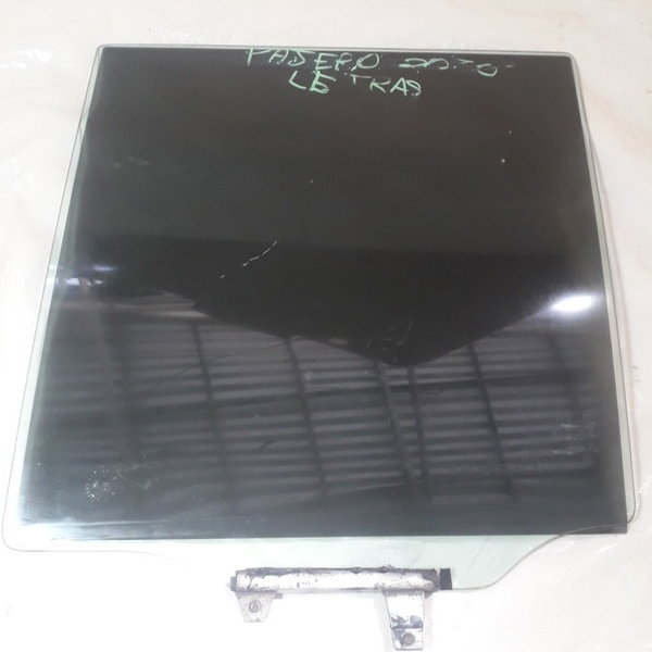 Vidro Porta Traseiro Lado Esquerdo Mitsubishi Pajero 2010