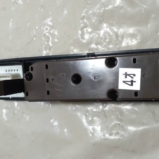 Botão Comando Vidro Eletrico Mitsubishi Pajero Tr4 2010