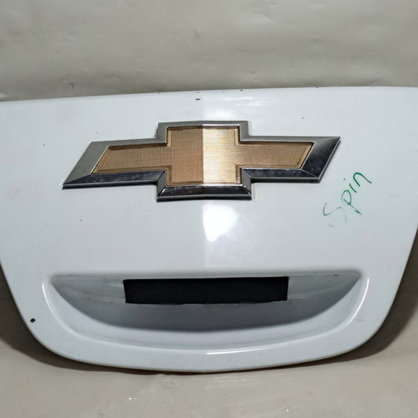 Maçaneta Com Moldura Capô Tampa Traseira Gm Spin 2017