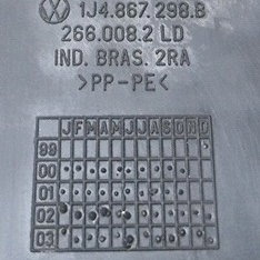 Acabamento Coluna Central Lado Direito Vw Golf 2005