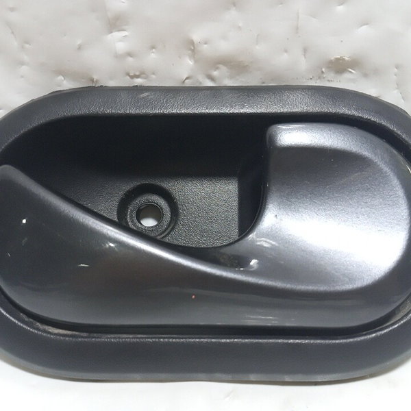 Maçaneta Interna Dianteira L.direita Renault Duster 2012 Dianteira