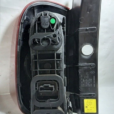 Lanterna Traseira Lado Direito Renault Duster 2012 Direito Vermelho