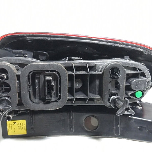 Lanterna Traseira Lado Direito Renault Duster 2012 Direito Vermelho