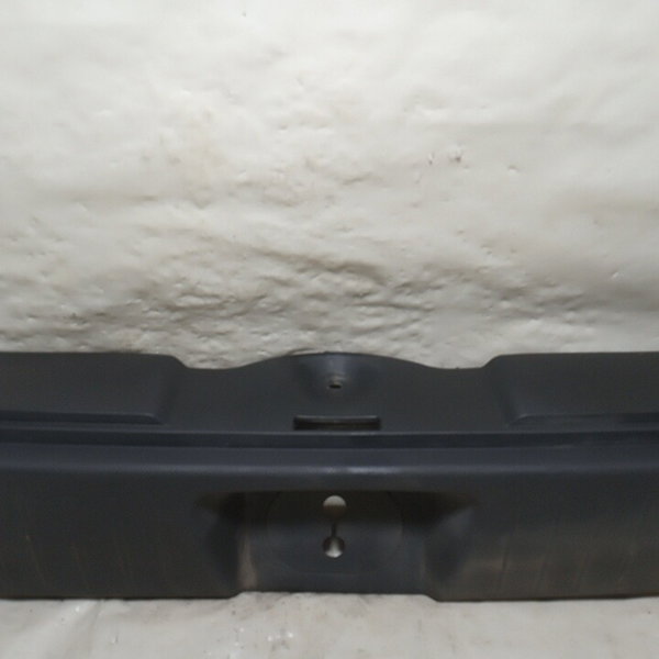 Acabamento Porta Malas Soleira Kia Sportage 2010