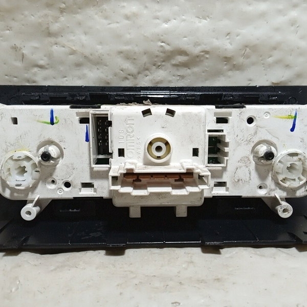 Comando De Ar Condicionado Vw Voyage G6 2017