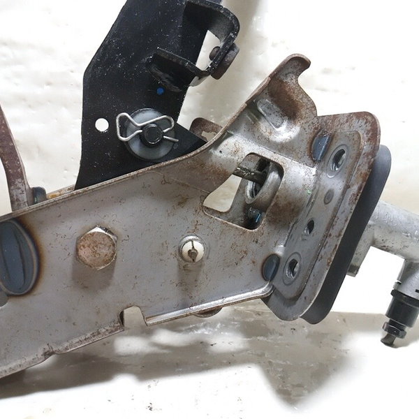 Pedal Embreagem Com Cilindro Kia Sportage 2010