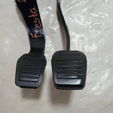 Pedaleira Freio E Embreagem Ford Fiesta 2014