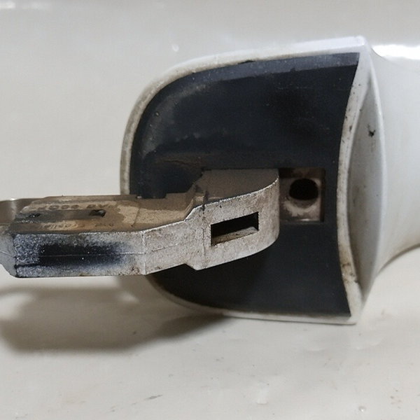 Maçaneta Externa Dianteira L.direita Ford Fiesta 2014