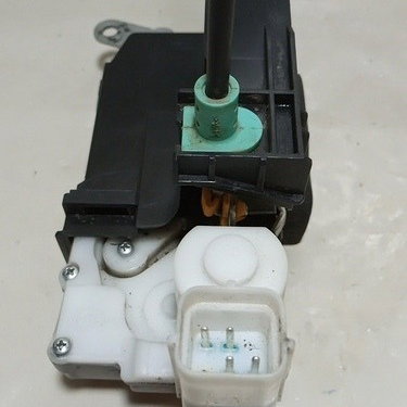Fechadura Porta Dianteira L.direita Ford Fiesta 2014