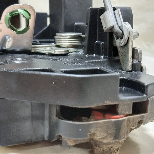 Fechadura Porta Traseira L. Direita Gm Meriva 2009