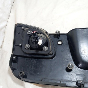 Aplique Suporte De Placa Com Lanterna Gm Corsa  Classic 2016