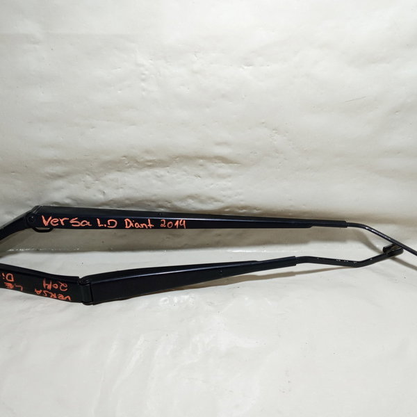 Braço Haste Limpador  Parabrisa Nissan Versa 2015 Par  Direito