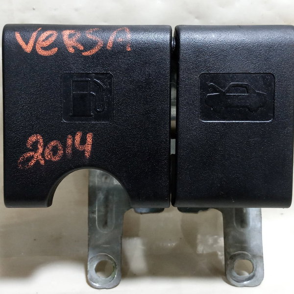 Cabo Puxador Capô/ Portinhola Nissan Versa 2014