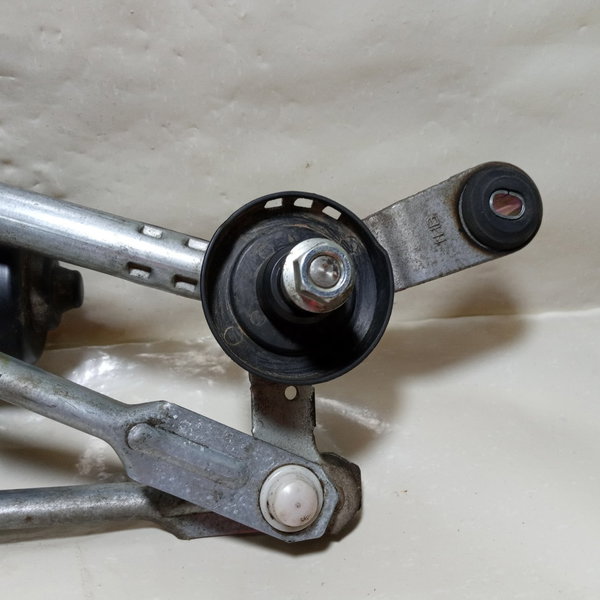 Motor Limpador De Parabrisa Com Galhada Nissan Versa 2014