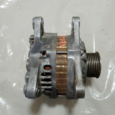 Alternador Nissan Versa  1.6 2014