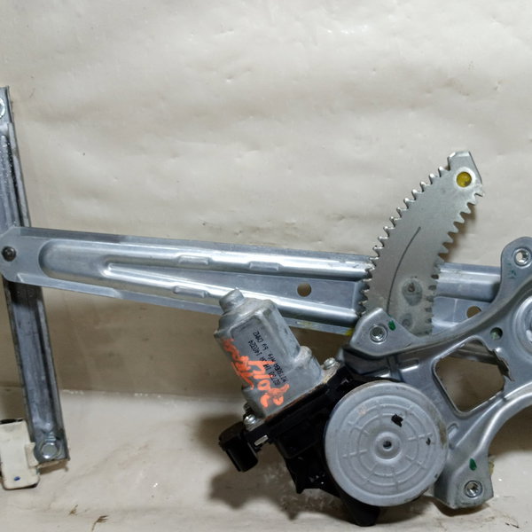 Máquina Vidro Traseira Esquerda Nissan Versa 2014