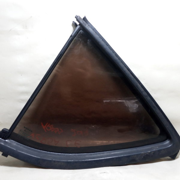 Vidro Fixo Traseiro  Esquerdo Nissan Versa 2014