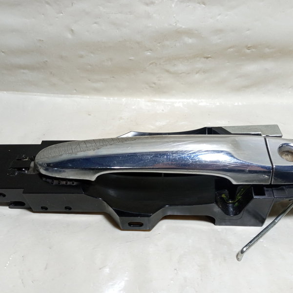 Maçaneta Externa Dianteira Esquerdo Nissan Versa 2014