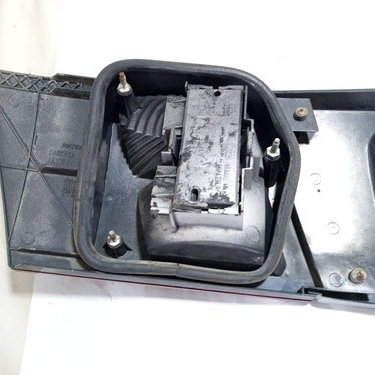 Aplique Placa Traseiro Lanternas Vw Santana 2004 2.0 8v