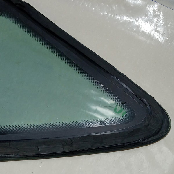 Vidro Fixo Tras. Superior L. Dir. Mercedes Classe A 190