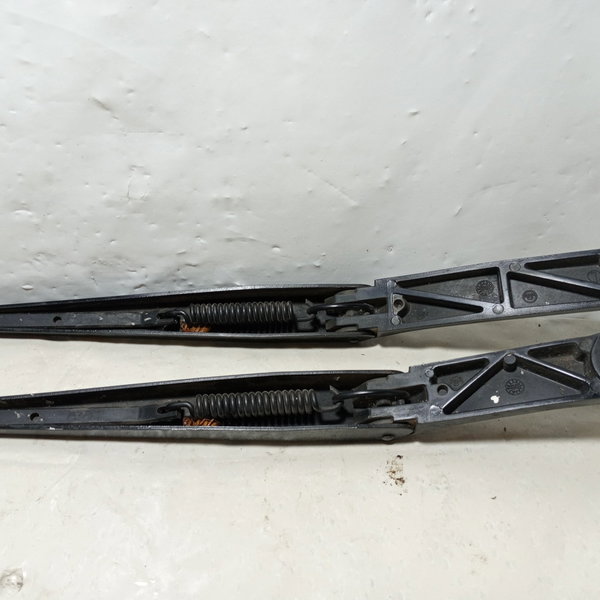 Haste Braço Limpador De Parabrisa Vw Jetta 2010 Par Esquerdo