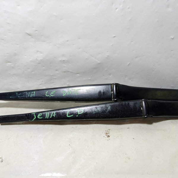 Haste Braço Limpador De Parabrisa Vw Jetta 2010 Par Esquerdo