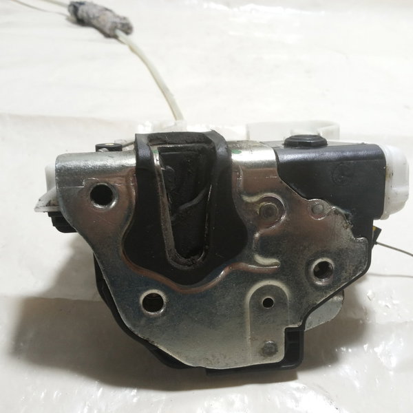 Fechadura Porta Traseira Direita Vw Gol G5 2010