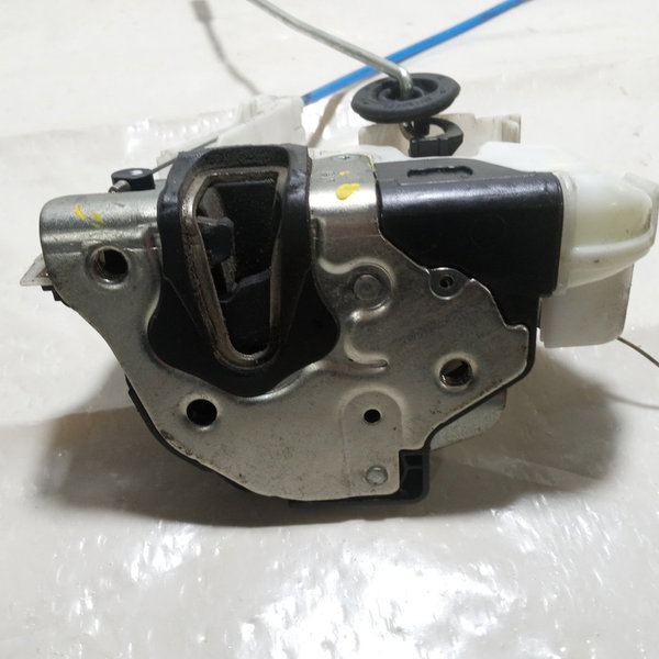 Fechadura Porta Dianteira Direita Vw Gol G5 2010