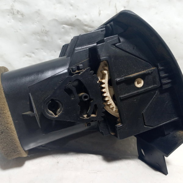 Difusor De Ar Lado Direito Gm Astra 2001