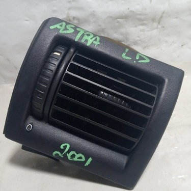 Difusor De Ar Lado Direito Gm Astra 2001