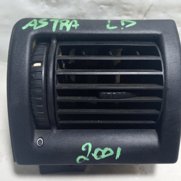 Difusor De Ar Lado Direito Gm Astra 2001