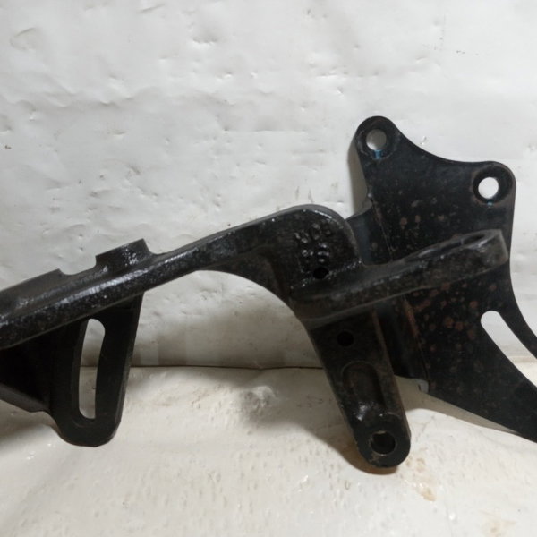 Suporte Bomba Hidraulica Kia Sportage 2010