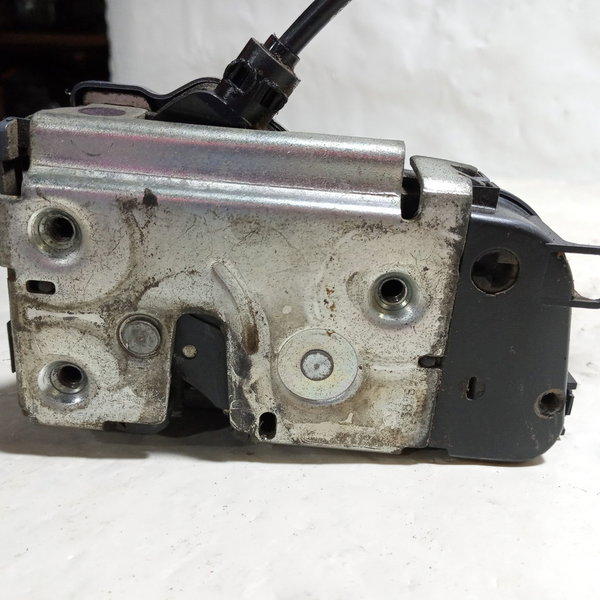 Fechadura Porta Traseira Esquerda Renault Megane 2007