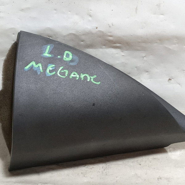 Moldura Acabamento Interno Retrovisor Direito Megane 2007