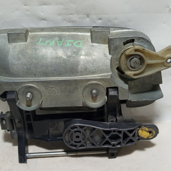 Maçaneta Externa Dianteira Esquerda Gm Zafira 2005