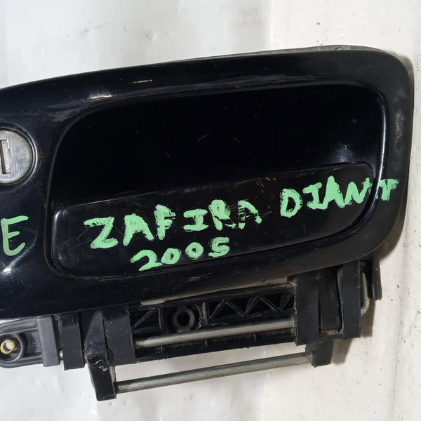 Maçaneta Externa Dianteira Esquerda Gm Zafira 2005
