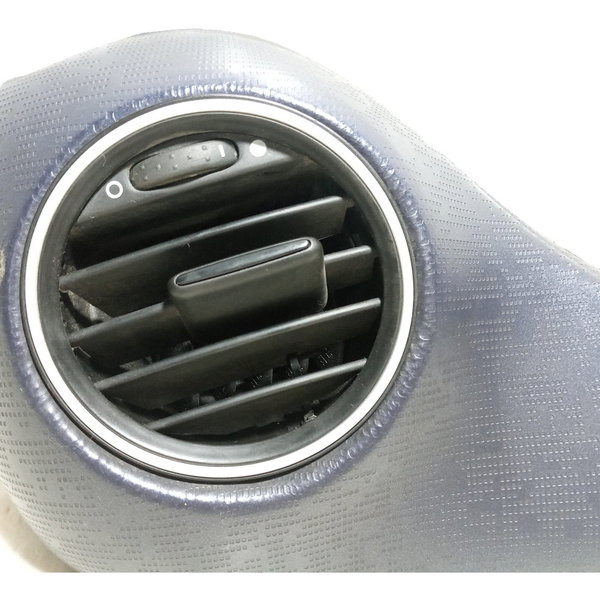 Moldura Com Difusor Dianteiro L. Esquerdo Fiat Punto 2012