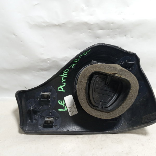 Moldura Com Difusor Dianteiro L. Esquerdo Fiat Punto 2012