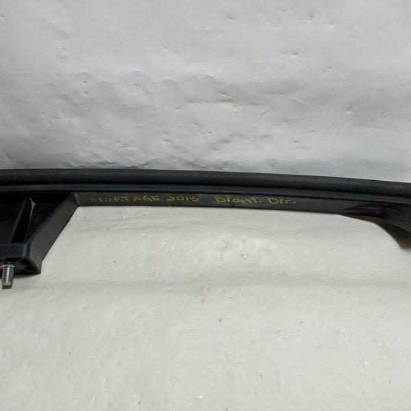 Canaleta Vidro Porta Dianteira Direita Kia Sportage 2015