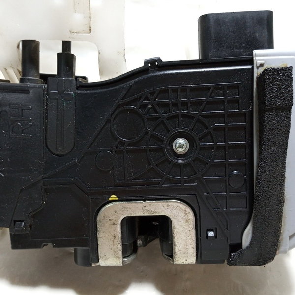 Fechadura Porta Dianteira Direita Kia Sportage 2015