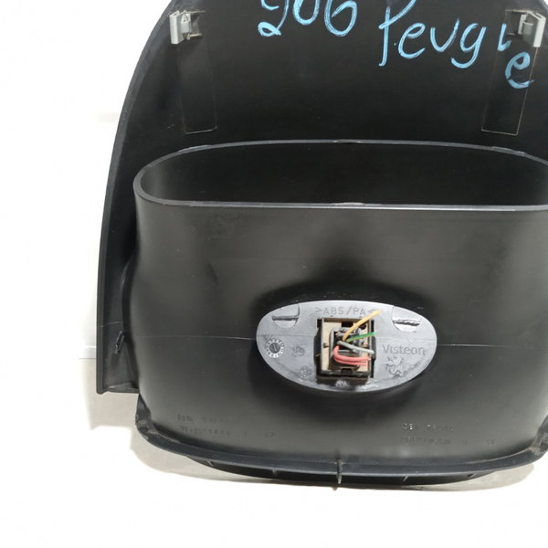Moldura Acabamento Botão Alerta Peugeot 206 2001 Preto