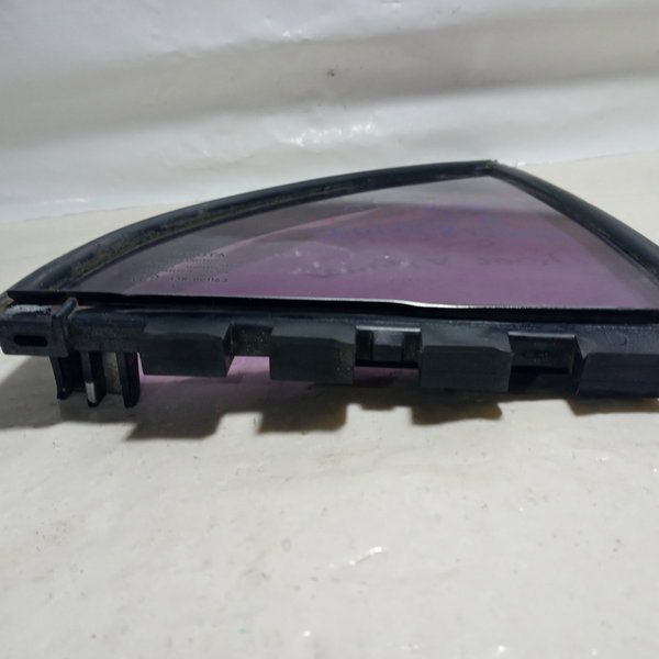 Vidro Lateral Traseiro Fixo L. Direito Toyota Corolla 2004