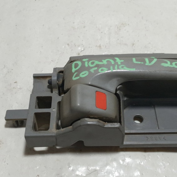 Maçaneta Interna Dianteira Direita Toyota Corolla 2004 Dianteira