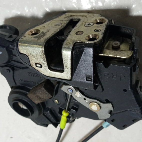 Fechadura Porta Dianteira Direita Toyota Corolla 2004